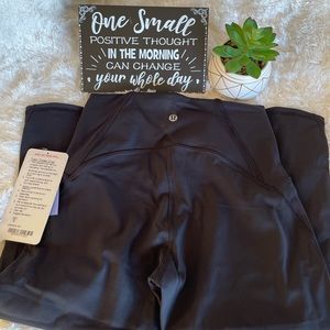 Lululemon Train times crop